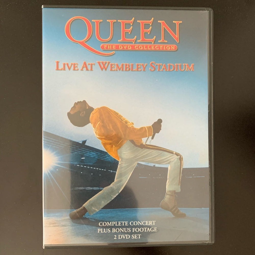 Queen Live at Wembley Stadium